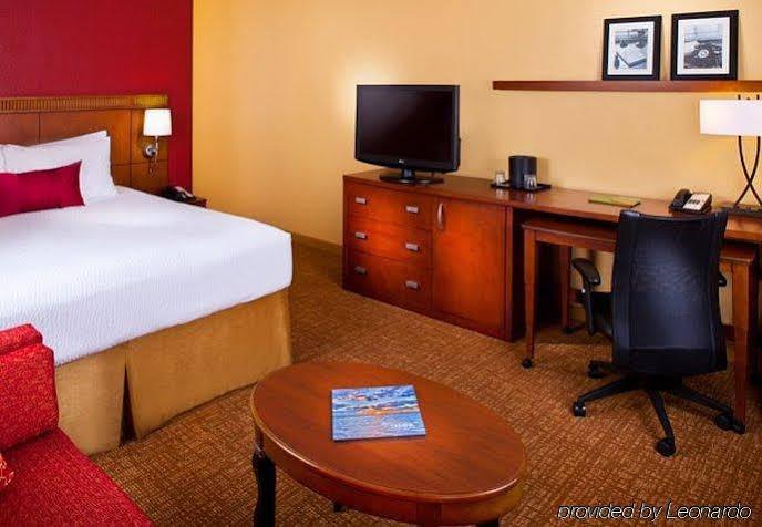 Courtyard Tampa Westshore/Airport Εξωτερικό φωτογραφία