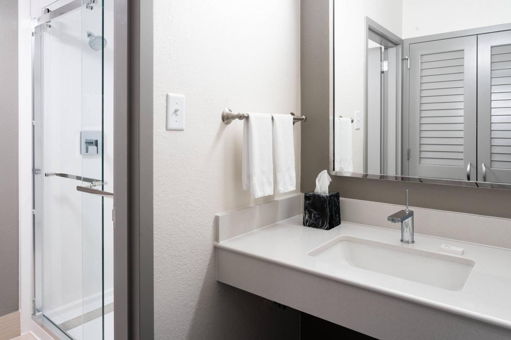 Courtyard Tampa Westshore/Airport Εξωτερικό φωτογραφία